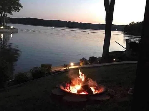 147 Badin Lake Rd, New London, NC 28127