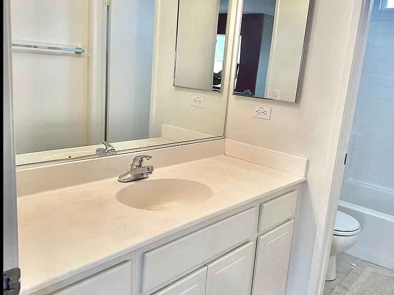 18468 Hillview Ln — Photo 12