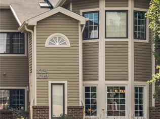 1019 N Spoede Rd, Saint Louis, MO 63146