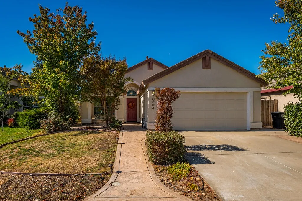 8584 Harvest House Way photo 1