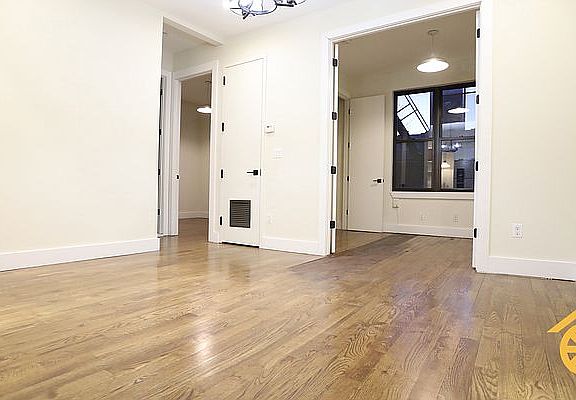 5th image of 293 Stockholm St APT 3L