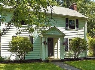 1827 Paddington Rd, Kalamazoo, MI 49001