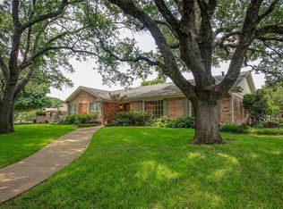 3900 Summercrest Dr, Fort Worth, TX 76109