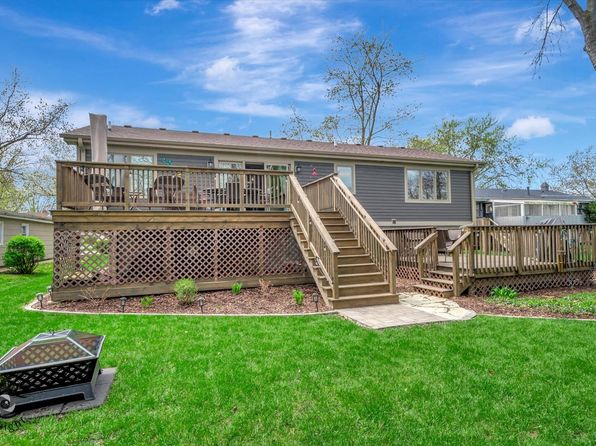 520 Hackberry Rd, Frankfort, IL 60423