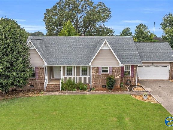 2nd image of 146 Henson Dr