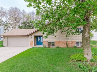 1804 Alaska Ave, Norfolk, NE 68701