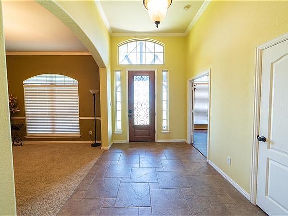 3rd image of 517 Paloma Way