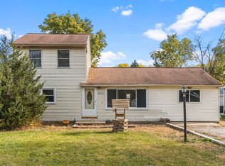 25055 S Center St, Channahon, IL 60410