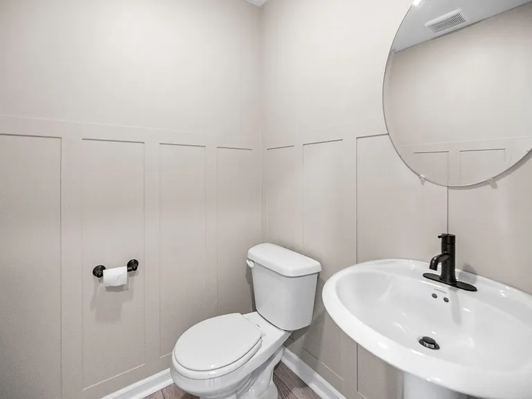 133 Tomahawk Pointe — Photo 16