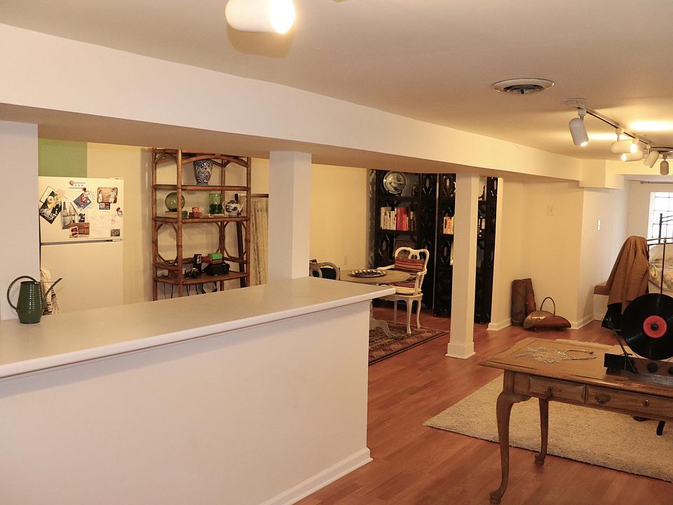 open plan, flexible bedroom 
area options