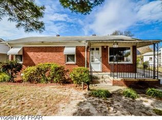210 7th St, Spring Lake, NC 28390
