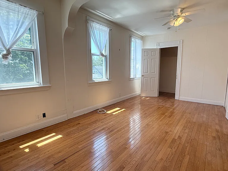 71 Morris Ave #2 — Photo 8