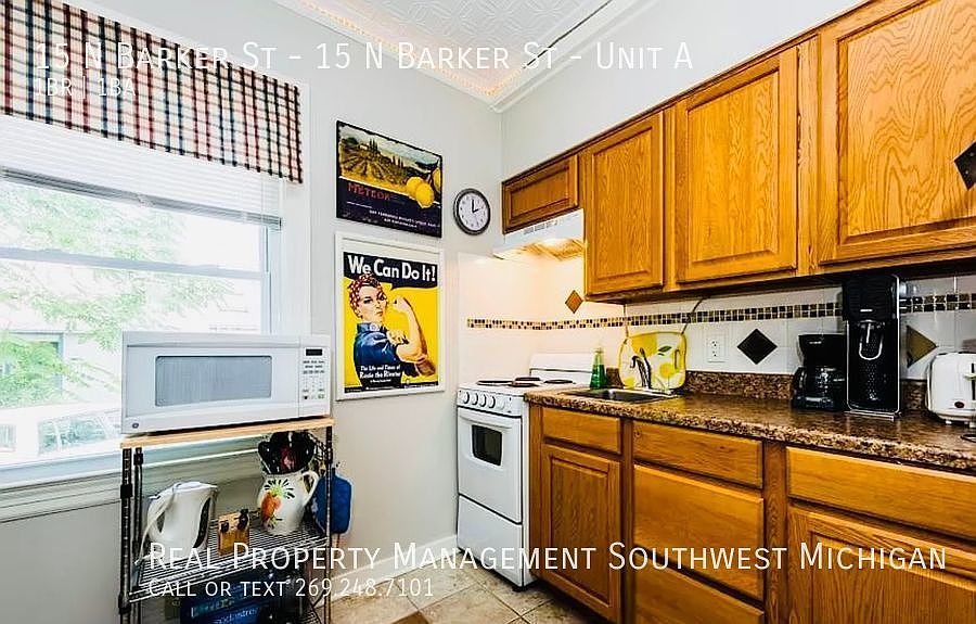 2nd image of 15 N Barker St APT A