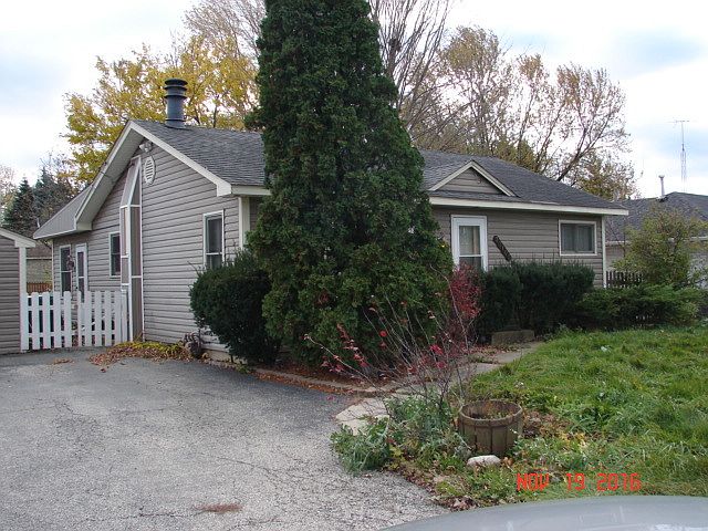 1st image of 37105 N Hillside Dr
