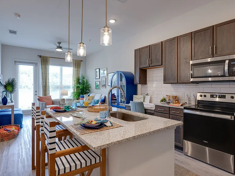 The Reef Apartments — Photo 26