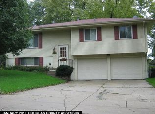 14031 Madison Cir, Omaha, NE 68137