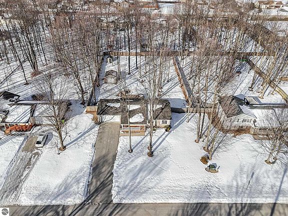 2nd image of 2294 Woodcock Ln