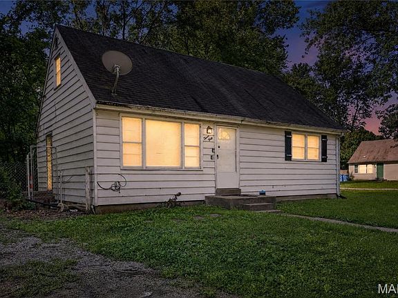 4th image of 1240 Lakeview Ave