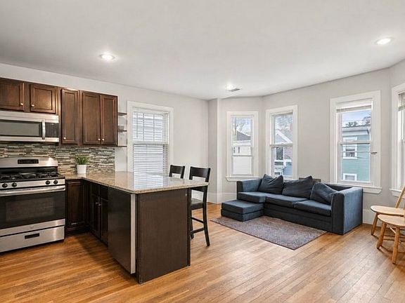 2nd image of 66 Mozart St APT 3