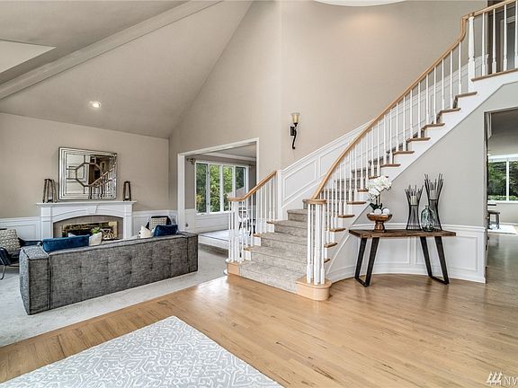 2nd image of 25733 SE 27th St