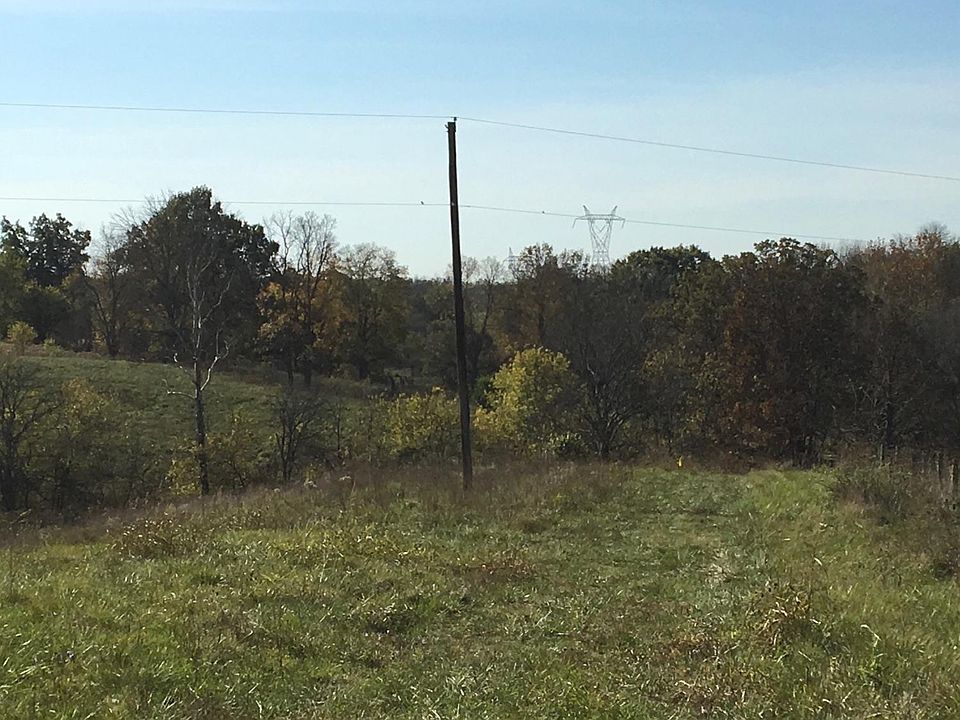 2nd image of 2316 Woodlake Rd
