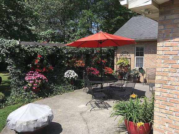 3rd image of 1295 Coventry Ct