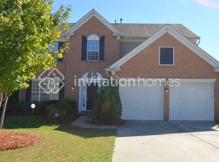 10828 Fountaingrove Dr, Charlotte, NC 28262