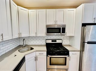 6705 62nd St #2J, Ridgewood, NY 11385