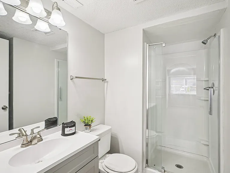 Chatham Forest Apartments — Photo 9