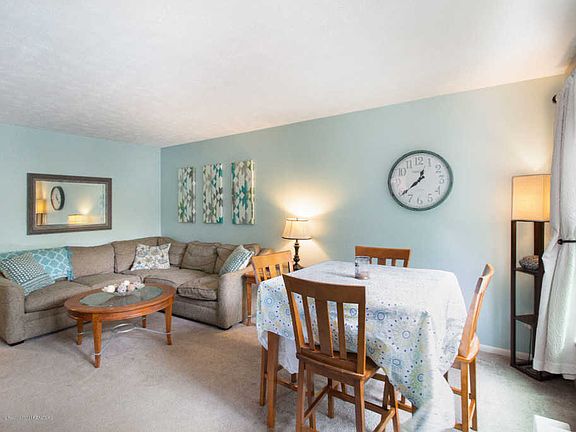 3rd image of 2709-2711 Narraganset Dr