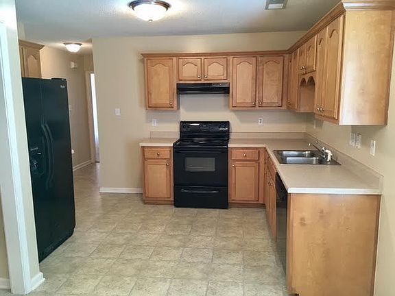 3rd image of 9831 Maggie Woods Ln