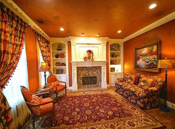5th image of 12 Wyck Hill Ln