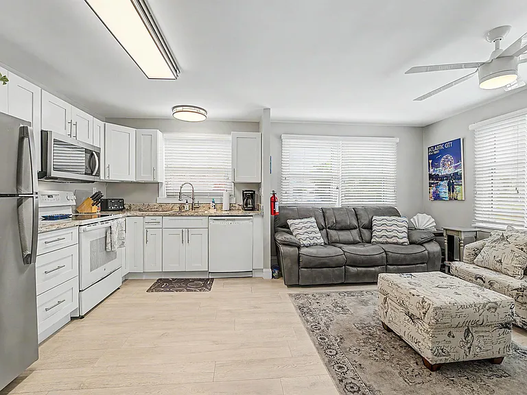 9609 Ventnor Ave #C9 — Photo 9