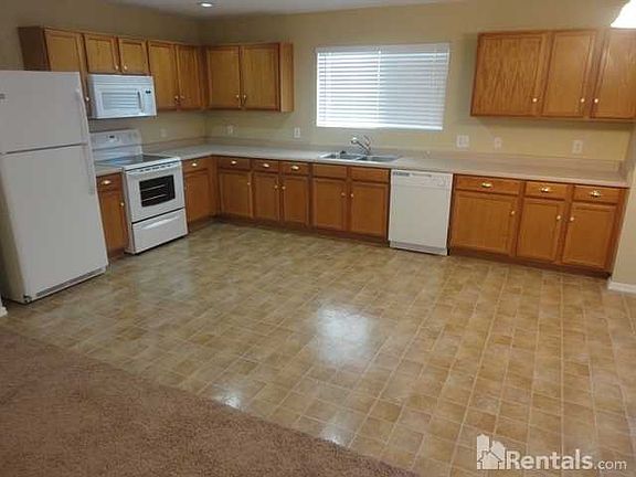 4th image of 5932 E Curlew Ln
