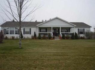 5151 Church Hill Dr, Charlevoix, MI 49720