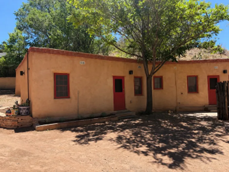 603 1/2 Paseo De Peralta — Photo 17