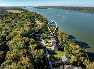 1524 Riverside Dr, Prospect, KY 40059