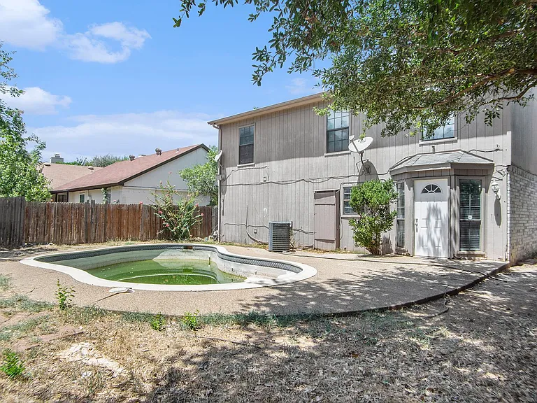 2541 Galemeadow Dr — Photo 24