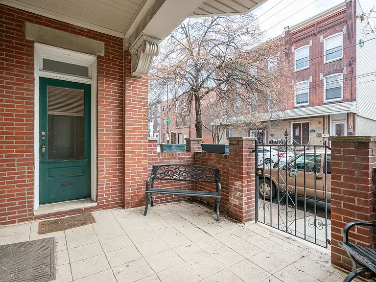 1349 Ellsworth St #1E — Photo 3