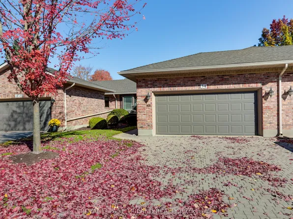 30 Doon Dr #34, London, ON N5X 3X2
