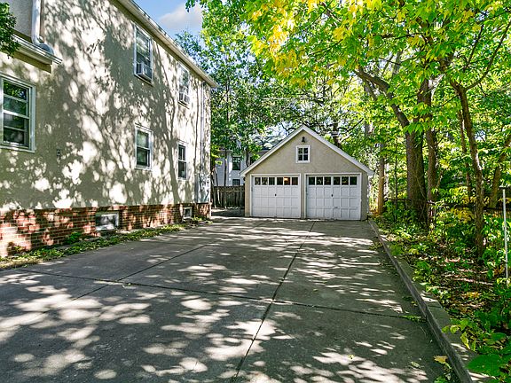 3rd image of 500 6th St SE #530