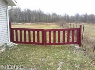 33690 Cooley Rd, Columbia Station, OH 44028