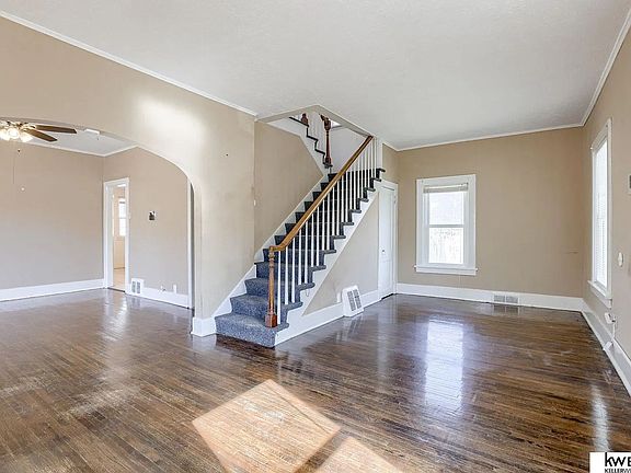 4th image of 4542 Franklin St