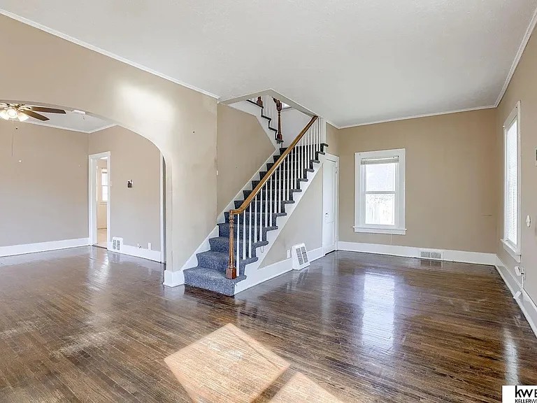 4542 Franklin St — Photo 4