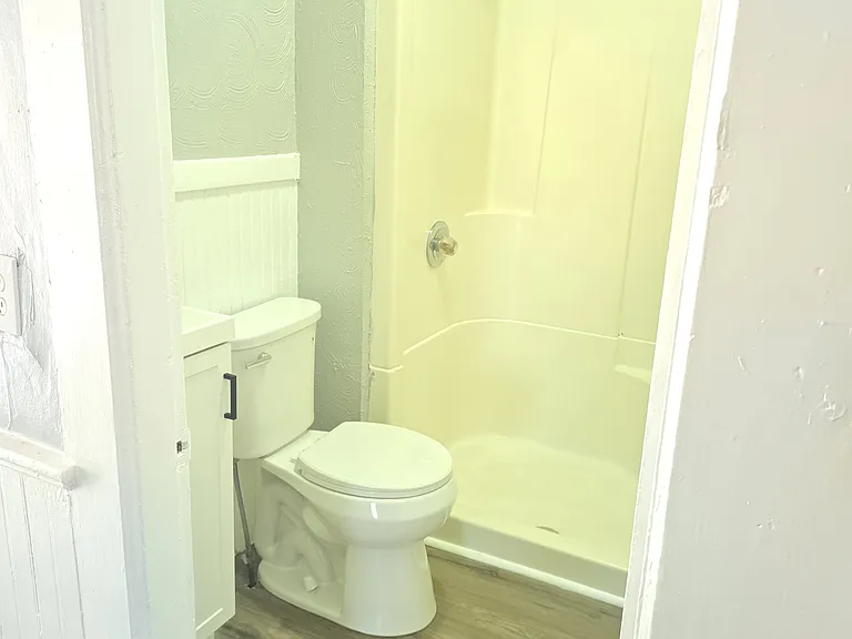 497 Maple St #1/2 — Photo 11