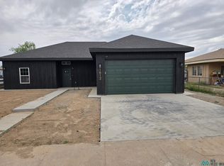 1612 Pontiac Dr, Roswell, NM 88201