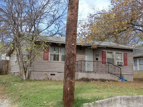 3rd image of 309 Regina St