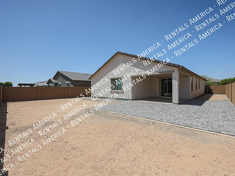 7513 W Illini St — Photo 42