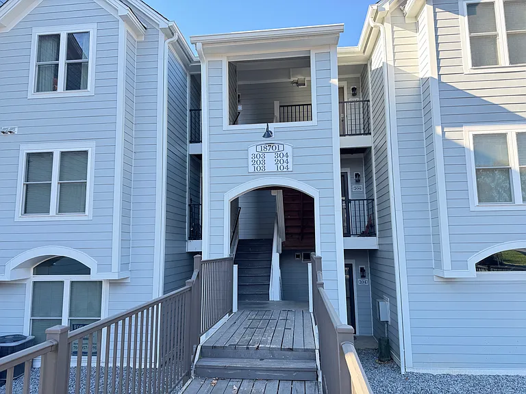 18701 Nautical Dr #203 — Photo 5