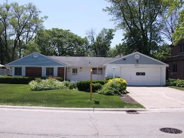 2411 Farrell Ave, Park Ridge, IL 60068